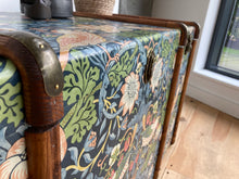 KEITH XXL | Strawberry Thief Coffee Table Morris Wallpaper Steamer Trunk