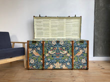 KEITH XXL | Strawberry Thief Coffee Table Morris Wallpaper Steamer Trunk