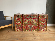 KEITH XXL | Strawberry Thief Coffee Table Morris Wallpaper Steamer Trunk