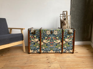 KEITH 905050 | Strawberry Thief Coffee Table Morris Wallpaper Steamer Trunk