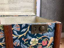 KEITH 905050 | Strawberry Thief Coffee Table Morris Wallpaper Steamer Trunk