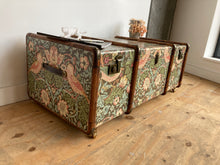 KEITH Classic small | Strawberry Thief Coffee Table Morris Wallpaper Steamer Trunk STCH