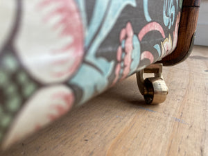 KEITH Classic small | Strawberry Thief Coffee Table Morris Wallpaper Steamer Trunk STCH