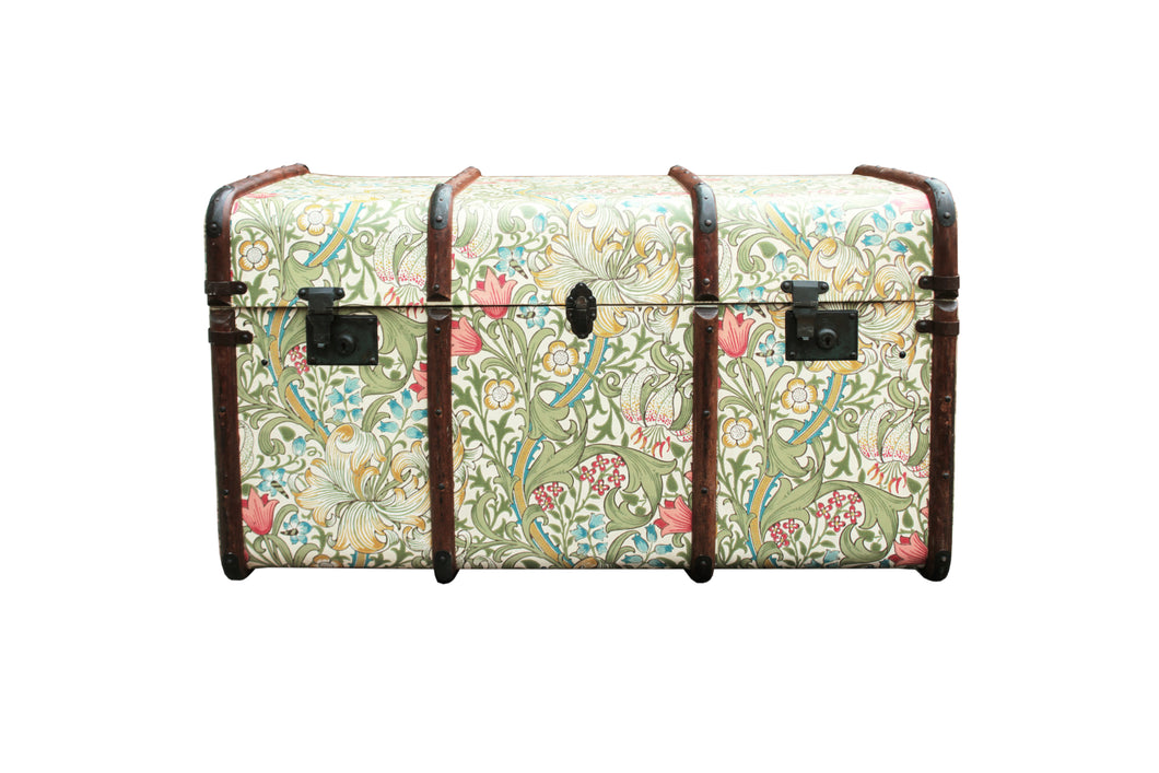 MORRIS Golden Lily Wallpaper Upcycled Vintage Steamer Trunk Coffee table, steamer trunk vintage, AM Florence, AMFlorence