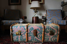 MORRIS Indian Wallpaper Upcycled Vintage Steamer Trunk Coffee table, steamer trunk vintage, AM Florence, AMFlorence